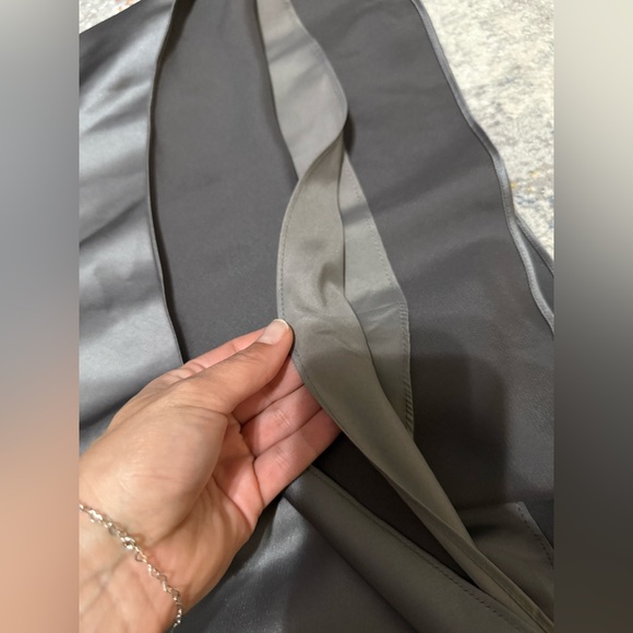 AMSALE off the shoulder fluid satin cocktail midi dress gunmetal - Picture 12 of 14